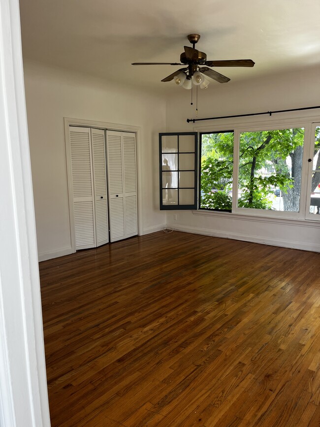 Building Photo - 222 N Chevy Chase Dr