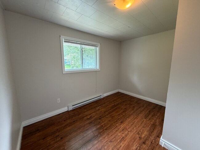 Building Photo - Apartment for Rent