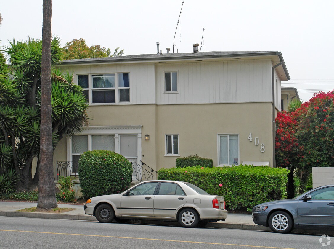 Foto del edificio - 408 N Doheny Dr