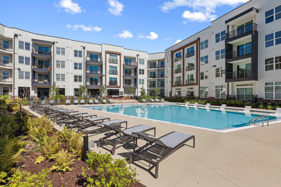 Photo inspiration: Apartments For Rent With High Ceilings Near Weston Hills Photo Inspiration
