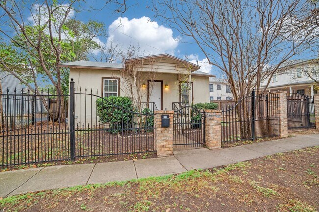 Foto del edificio - TOBIN HILL COTTAGE