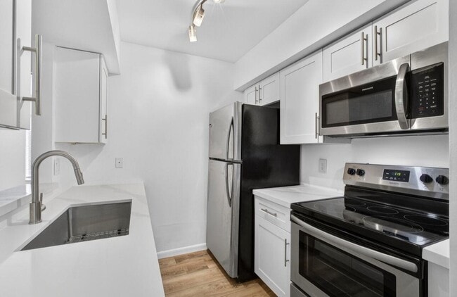 Building Photo - 6258 Chasewood Dr