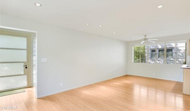 Foto del edificio - 1209 Elm St