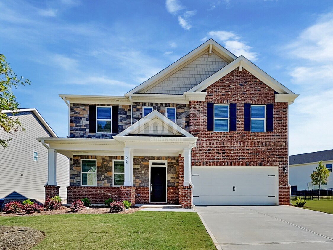 Primary Photo - 678 Carnaby Ln