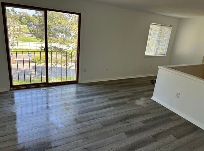 Foto del edificio - 3754C Helios Ct