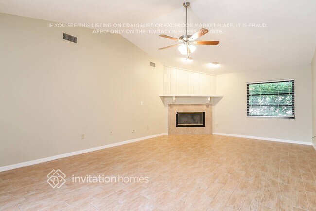 Foto del edificio - 5461 Oakridge Dr