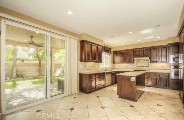 Building Photo - 33933 Turtle Creek St