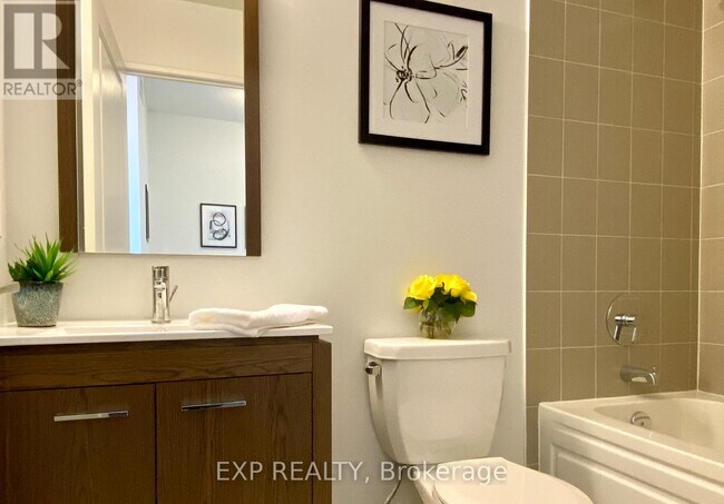 Photo du bâtiment - 30 Meadowglen Pl