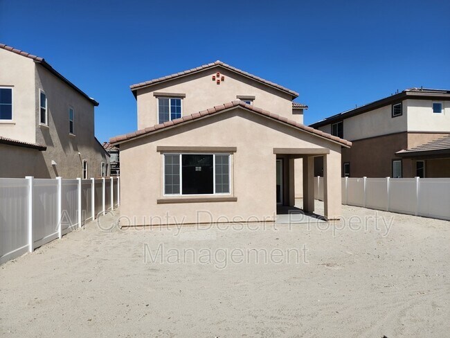 Foto del edificio - 41583 Baylor Wy