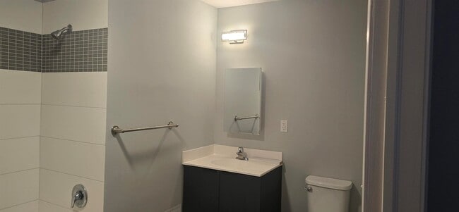 Photo - 160 Lafayette St Apartment