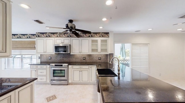 Building Photo - 23330 La Vida Way