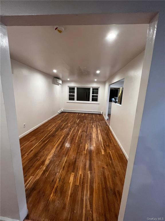 Foto del edificio - 354 N Broadway