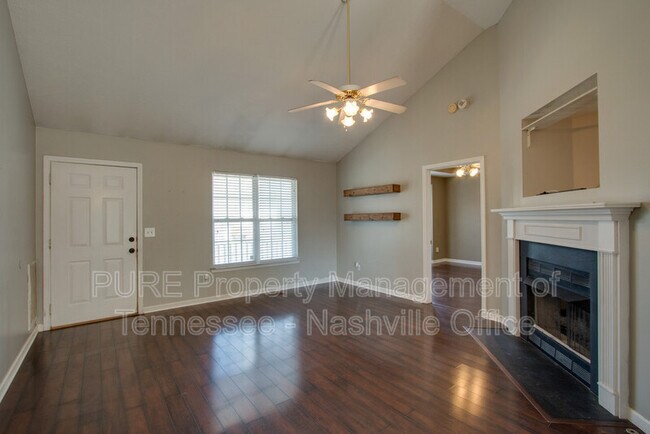 Foto del edificio - 1020 Saddlestone Dr