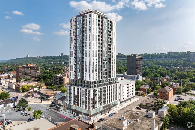 Photo du bâtiment - Walnut Place