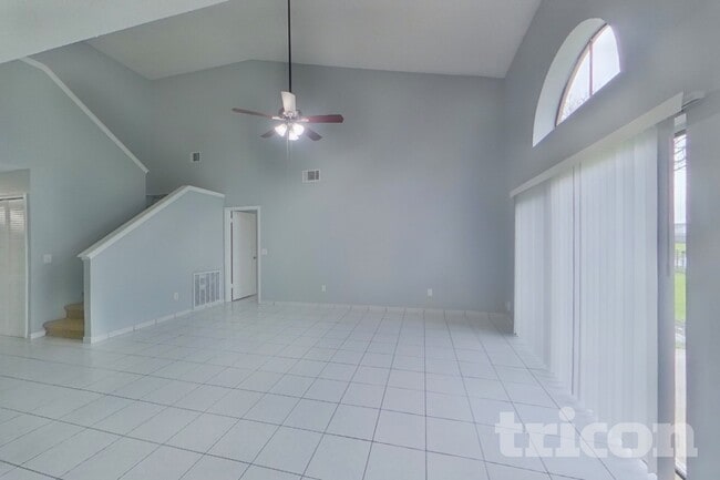 Building Photo - 234 Satinwood Cir
