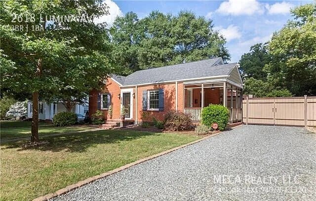 Photo - 2618 Lumina Ave House