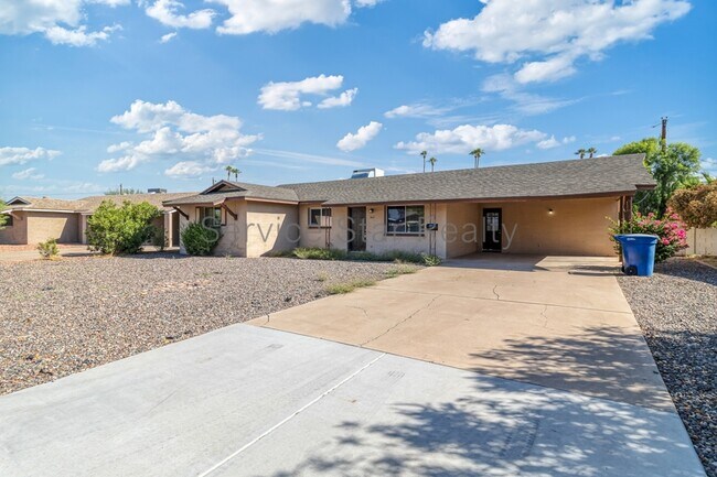 Foto del edificio - 912 W 14th St