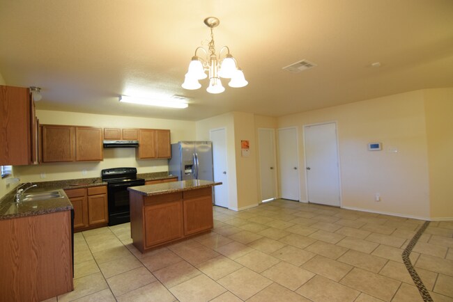 Foto del edificio - 3501 Regency Ct