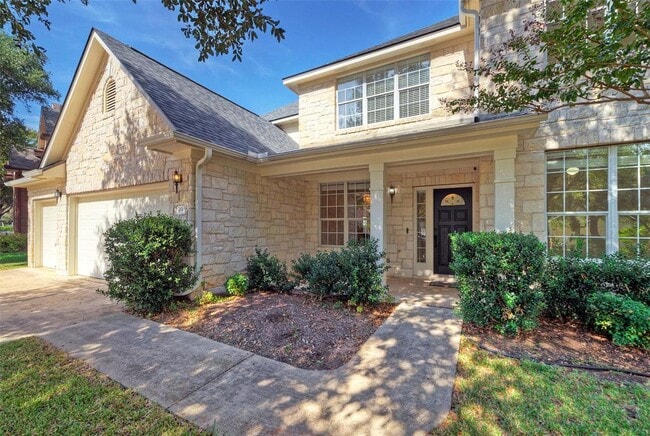 Foto del edificio - 2616 Henley Dr