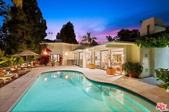 Building Photo - 2328 San Ysidro Dr