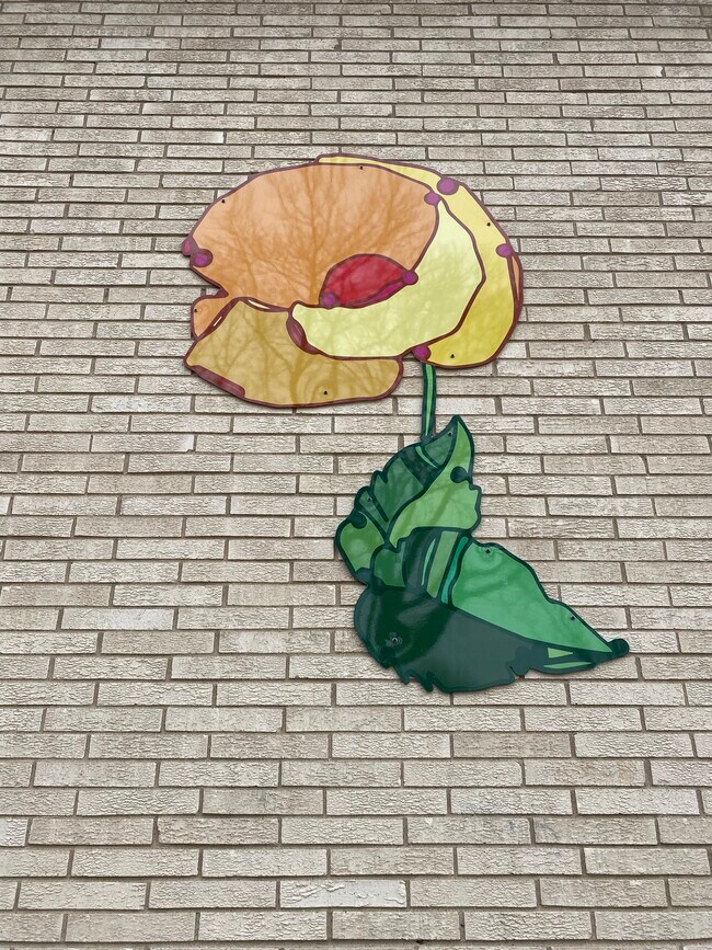 Foto del edificio - 4236 N 91st St