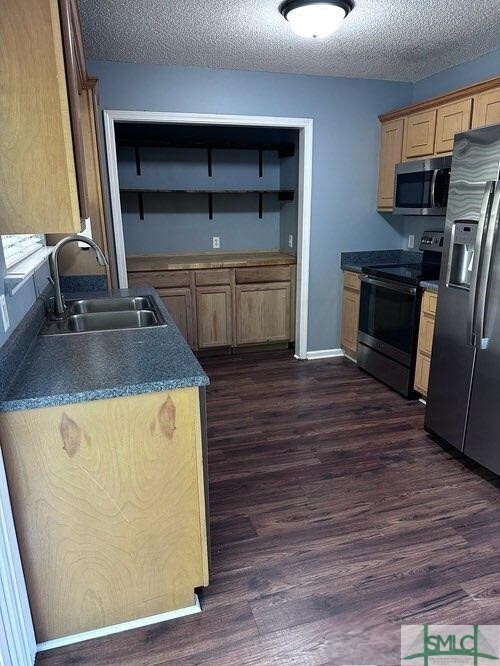 Building Photo - 119 Mustang Dr