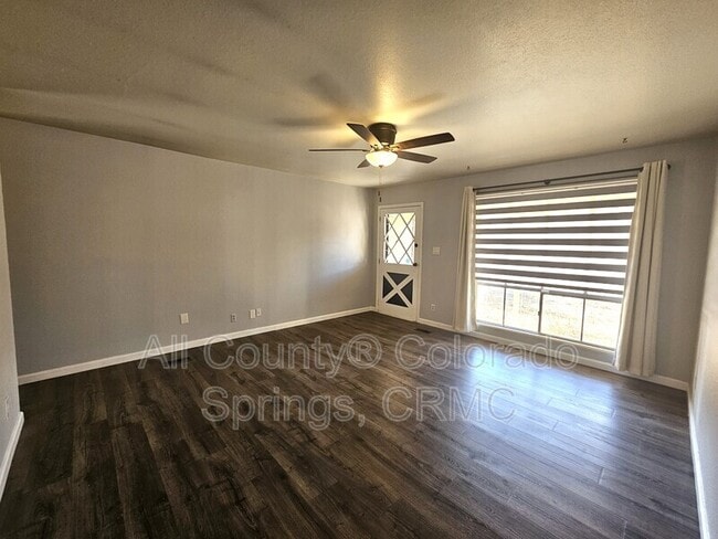 Building Photo - 3036 Garland Terrace