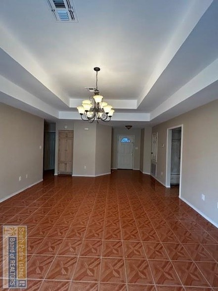 Building Photo - 944 Alta Mesa Blvd