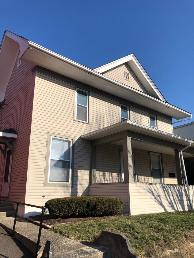 115 Market St Unit Apt 2, Brookville, OH 45309 Apartments in