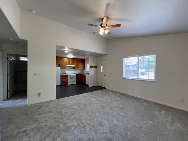 Foto del edificio - 1159 E 8th St