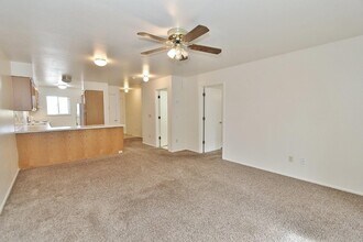 Building Photo - 639 N Moffatt Ave