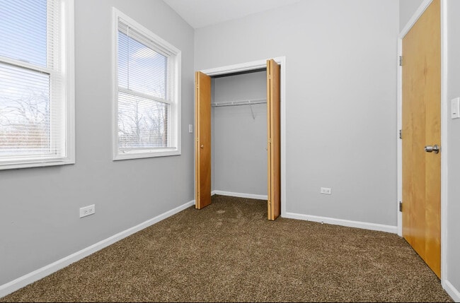 Building Photo - 1431 W 108th St