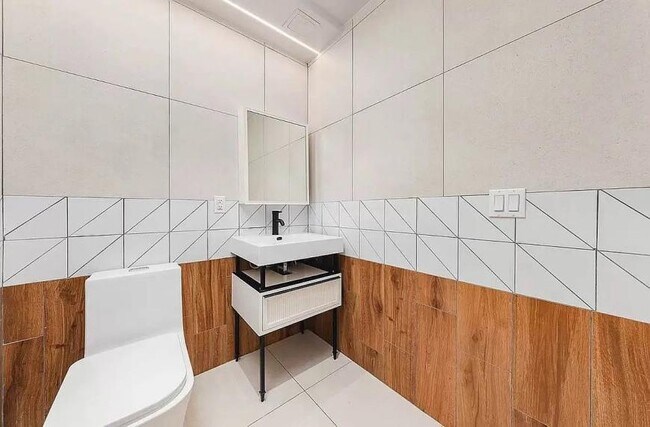 Building Photo - 2 bedroom in New York NY 10027