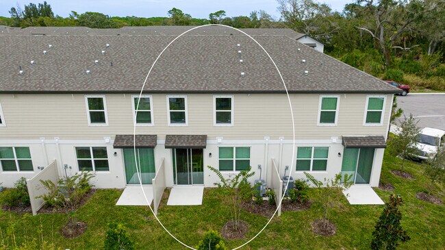 Building Photo - 17036 Coral Ky Dr