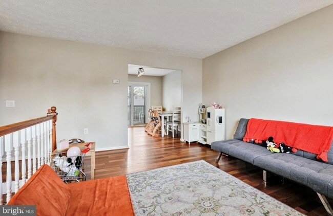 Building Photo - 7867 Pepperbox Lane