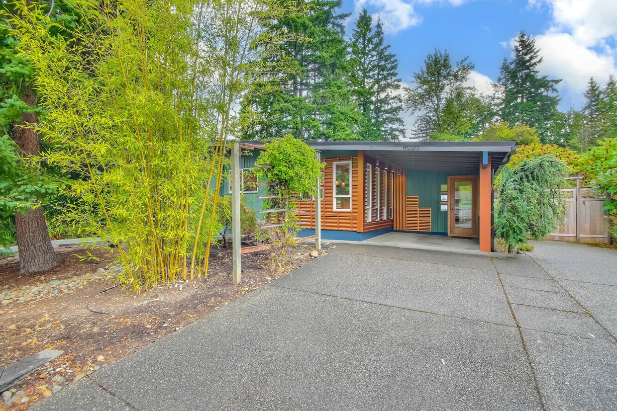 Primary Photo - 4020 156th Ave SE