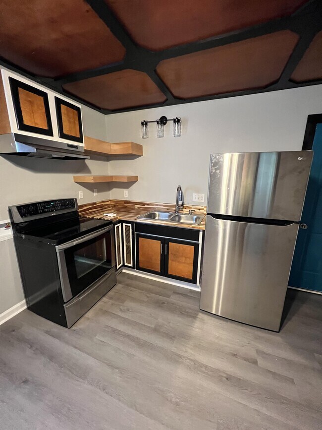 107 Davis St, Easley, SC 29640 Townhome Rentals in Easley SC