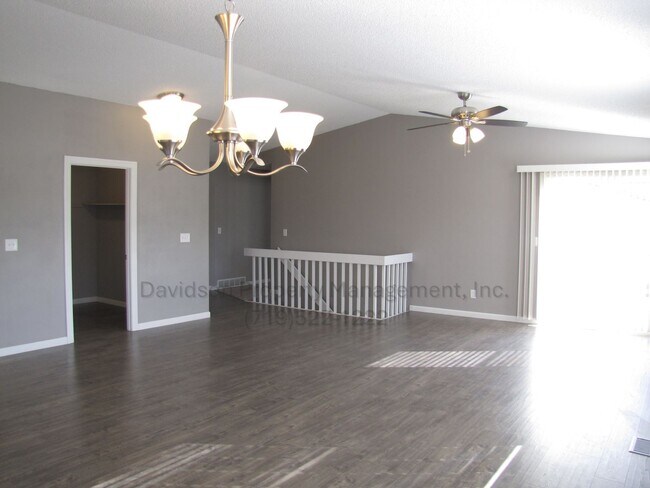 Foto del edificio - Beautifully Updated Home in Security-Widef...