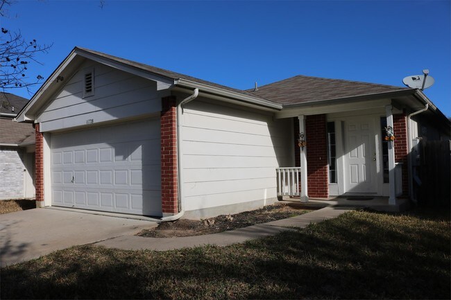 Foto del edificio - 16728 Hamilton Point Cir