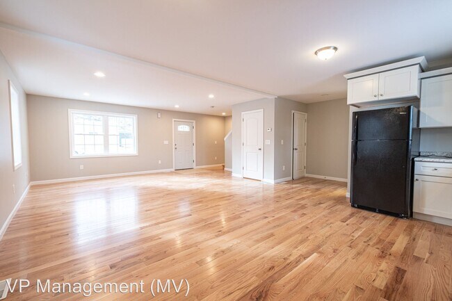 Foto del edificio - 1182-1184 Worcester St