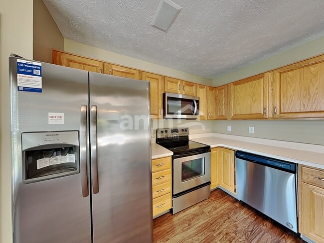 Building Photo - 7304 Wethersfield Drive