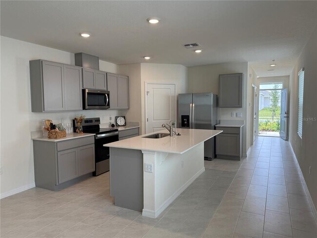 Foto del edificio - 1305 June Lk Lp