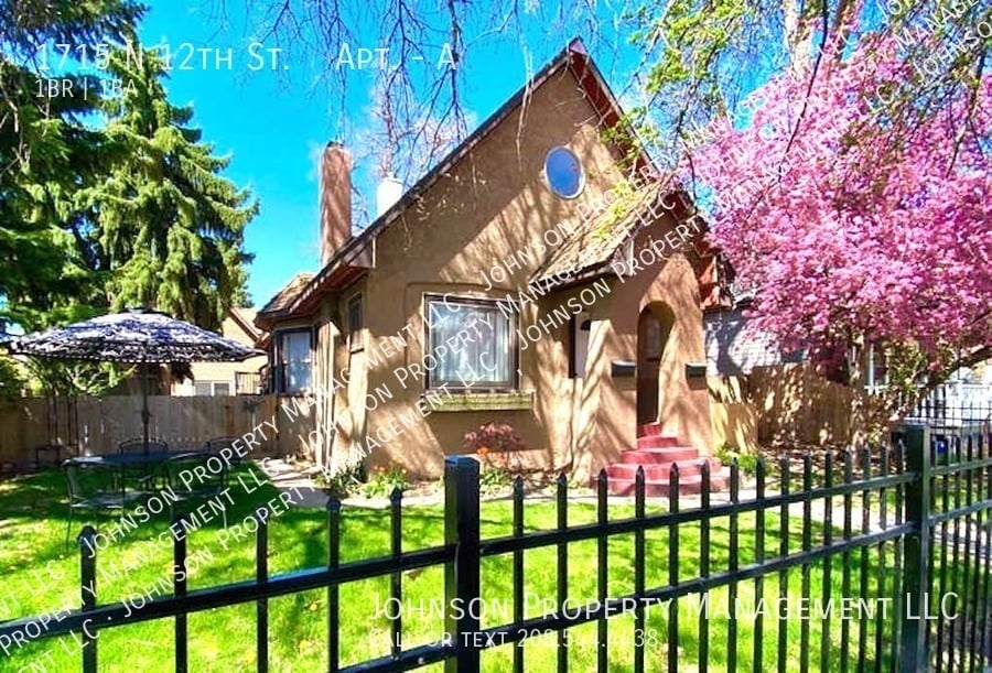Primary Photo - 1715 N 12th St