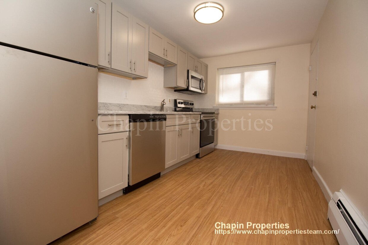 Primary Photo - 85 Chestnut St