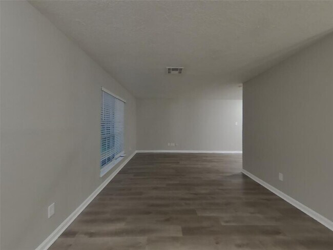 Foto del edificio - 12230 Haroldson Forest Dr