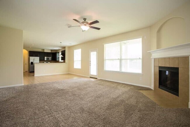 Building Photo - 3322 Clover Trace Dr