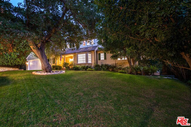 Foto del edificio - 15310 Kingswood Ln