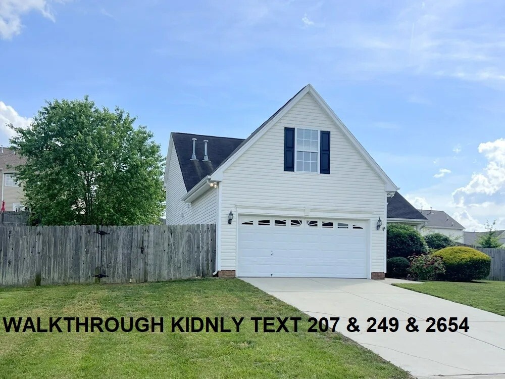 Primary Photo - 636 Fernway Dr