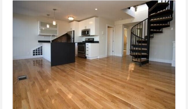 Foto del edificio - 685 Massachusetts Ave