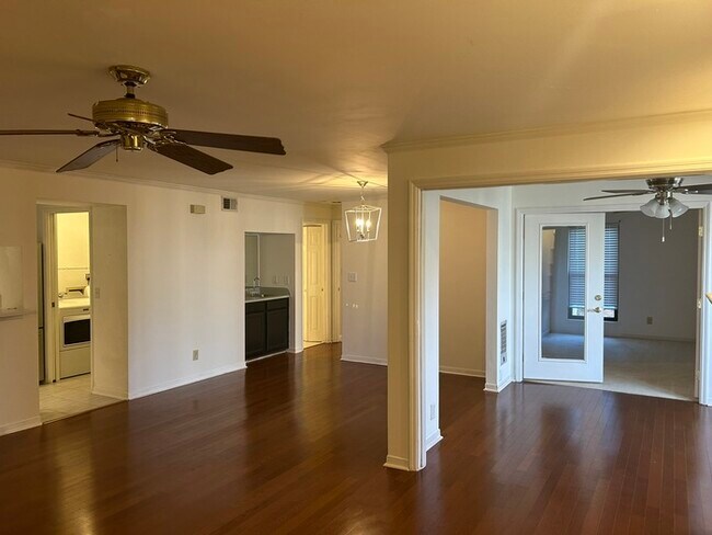 Foto del edificio - Move-in Ready Luxurious 2 bedroom, 2 bathroom affordable condo in Hoover, Alabama